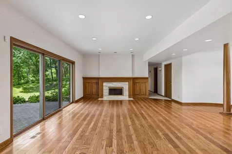 7 Mallard Lane North Oaks MN 55127