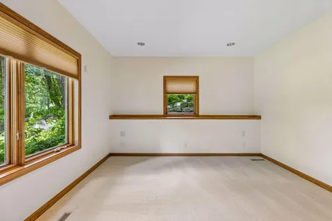 7 Mallard Lane North Oaks MN 55127