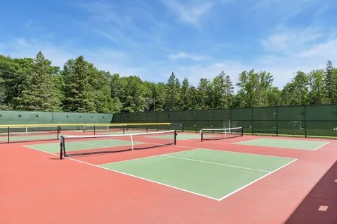 7 Mallard Lane North Oaks MN 55127