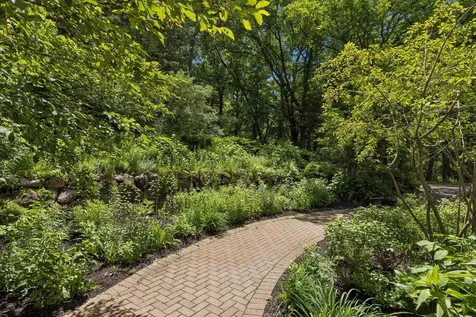 7 Mallard Lane North Oaks MN 55127