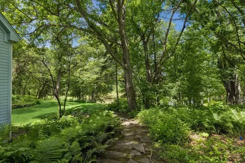 7 Mallard Lane North Oaks MN 55127