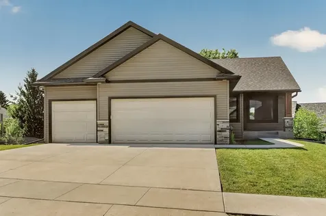 3402 Ridgeline Drive SE Rochester MN 55904