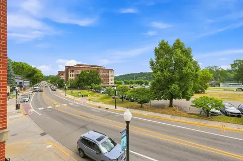 350 Main Street N Stillwater MN 55082