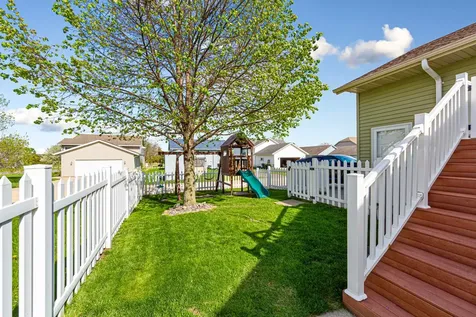2114 York Street Saint Peter MN 56082
