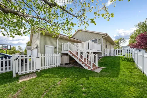 2114 York Street Saint Peter MN 56082