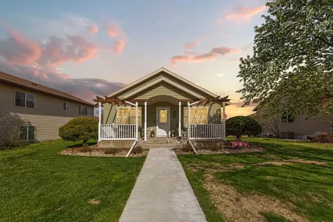 2114 York Street Saint Peter MN 56082