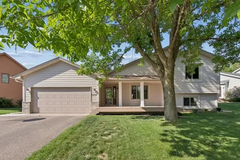 20704 Jaguar Avenue Lakeville MN 55044