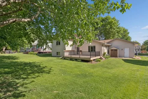 20704 Jaguar Avenue Lakeville MN 55044