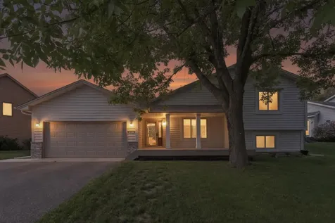 20704 Jaguar Avenue Lakeville MN 55044