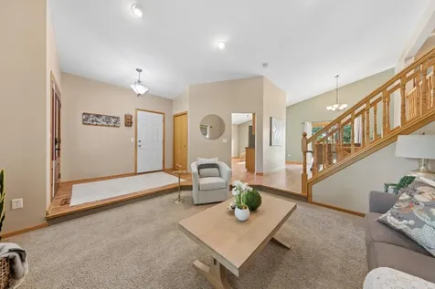 20704 Jaguar Avenue Lakeville MN 55044
