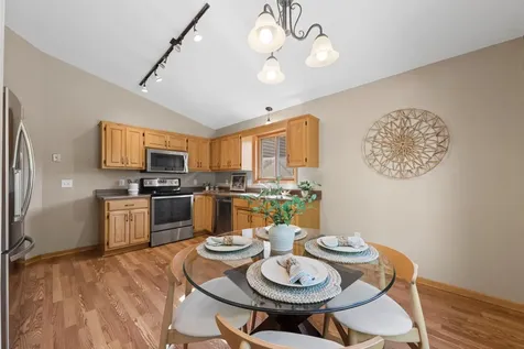 20704 Jaguar Avenue Lakeville MN 55044