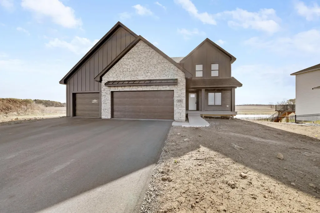 470 Sea Wing Boulevard Prescott WI 54021