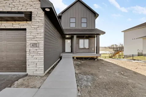470 Sea Wing Boulevard Prescott WI 54021