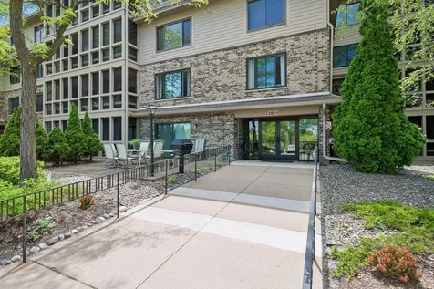 3801 W 98th Street Bloomington MN 55431