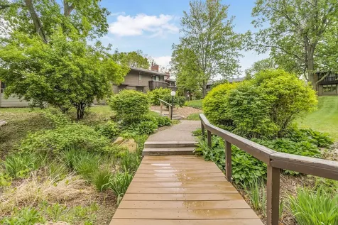 1217 Brighton Square New Brighton MN 55112