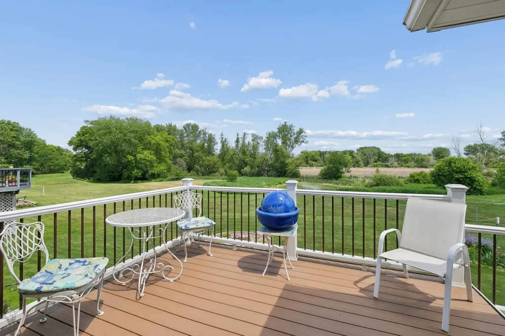 5461 Golfview Avenue N Oakdale MN 55128