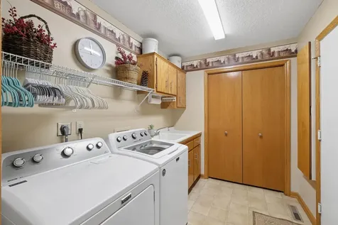 5461 Golfview Avenue N Oakdale MN 55128