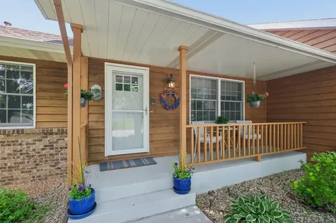 5461 Golfview Avenue N Oakdale MN 55128