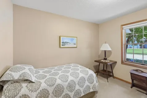 5461 Golfview Avenue N Oakdale MN 55128