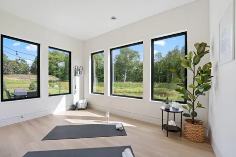 705 Ensconced Way Chaska MN 55318