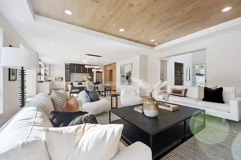 705 Ensconced Way Chaska MN 55318