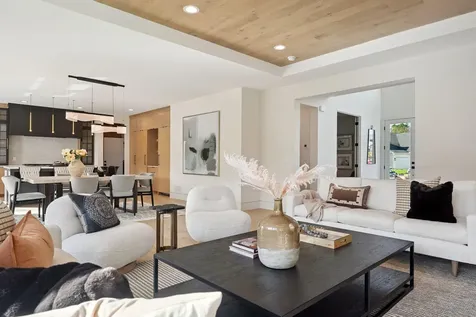 705 Ensconced Way Chaska MN 55318
