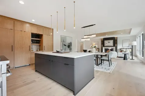 705 Ensconced Way Chaska MN 55318