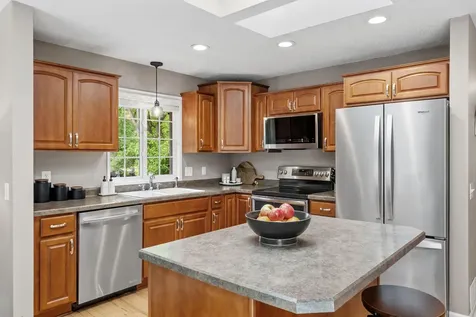 9931 Ives Lane N Maple Grove MN 55369