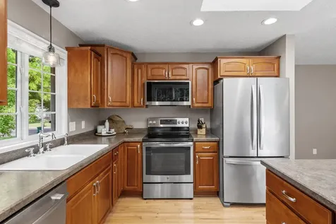 9931 Ives Lane N Maple Grove MN 55369