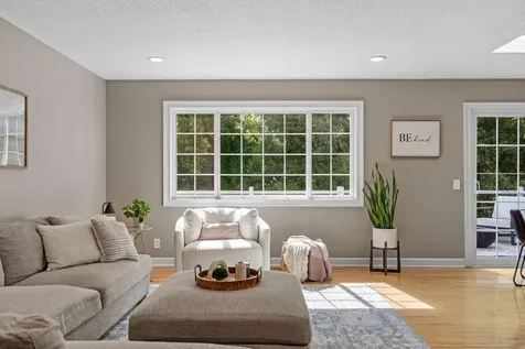 9931 Ives Lane N Maple Grove MN 55369