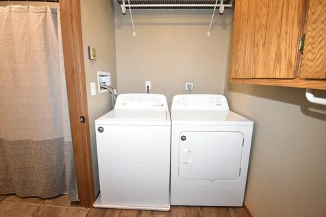 1806 23rd Avenue S Fargo ND 58103