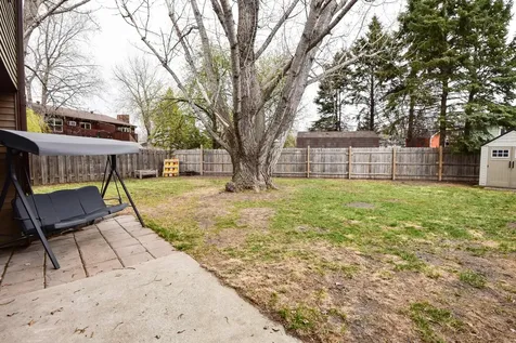 1806 23rd Avenue S Fargo ND 58103
