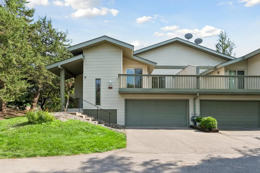 9521 Hartford Circle Eden Prairie MN 55347