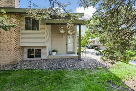 9521 Hartford Circle Eden Prairie MN 55347