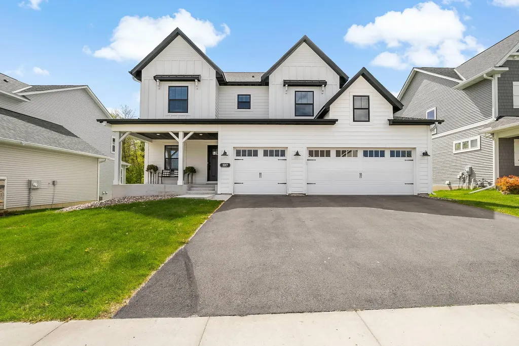 107 Maple Terrace Waconia MN 55387