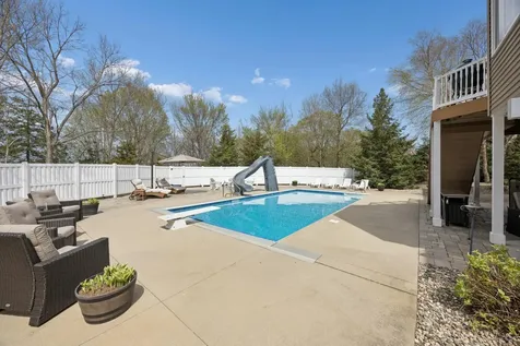 23840 Prairie Court Belle Plaine MN 56011