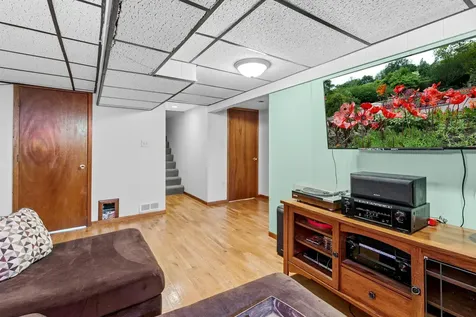 1953 Lakeaires Boulevard White Bear Lake MN 55110