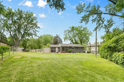 1953 Lakeaires Boulevard White Bear Lake MN 55110
