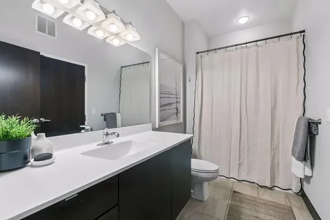 618 Washington Avenue N Minneapolis MN 55401