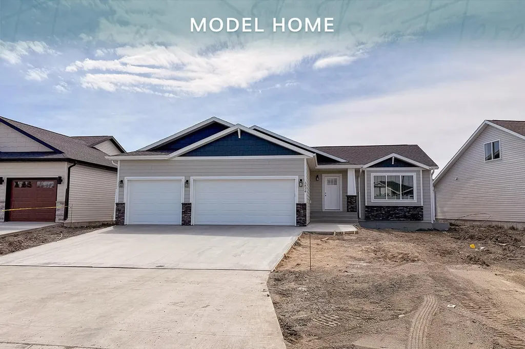 1434 66 Avenue S Fargo ND 58104