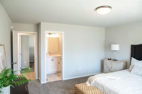 1434 66 Avenue S Fargo ND 58104
