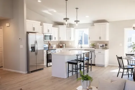 1434 66 Avenue S Fargo ND 58104
