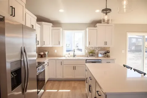 1434 66 Avenue S Fargo ND 58104