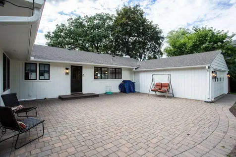 524 Mississippi River Boulevard S Saint Paul MN 55116