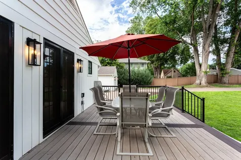 524 Mississippi River Boulevard S Saint Paul MN 55116