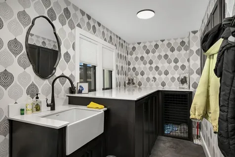 524 Mississippi River Boulevard S Saint Paul MN 55116