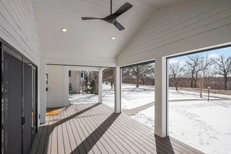 524 Mississippi River Boulevard S Saint Paul MN 55116