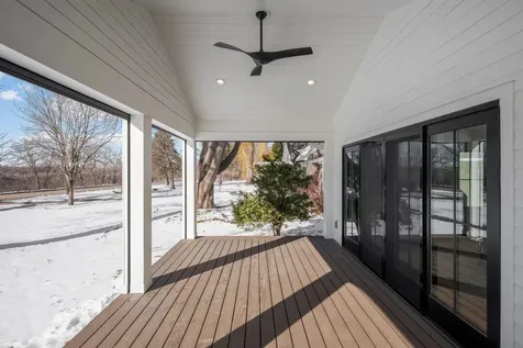524 Mississippi River Boulevard S Saint Paul MN 55116