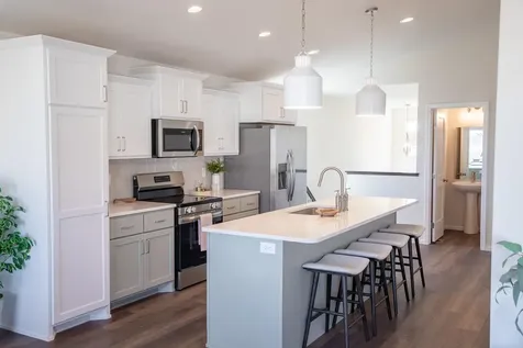 6794 Meadow View Drive S Fargo ND 58104