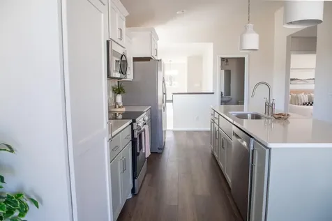 6794 Meadow View Drive S Fargo ND 58104